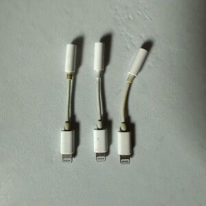 3 Apple White Lightning to 3.5mm Adapters
